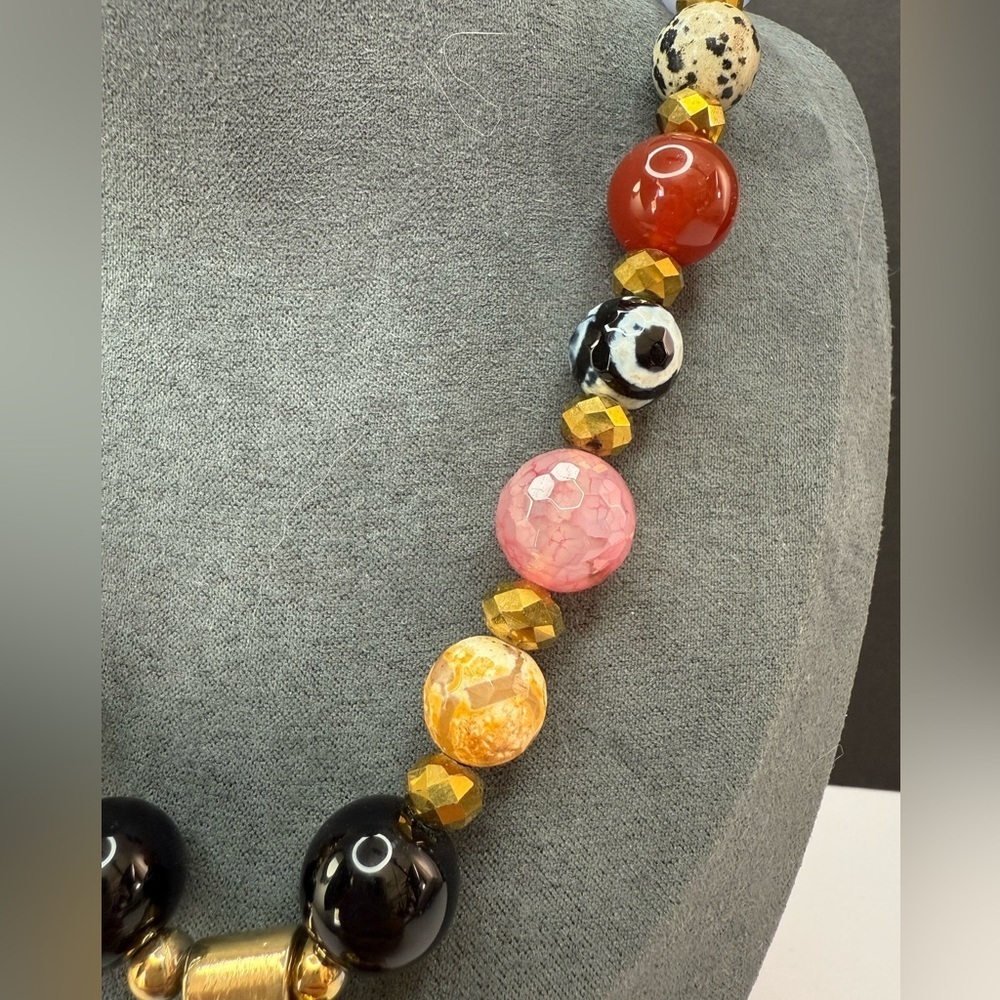 Boho crystal necklace with garden quartz pendant - Picture 6 of 10